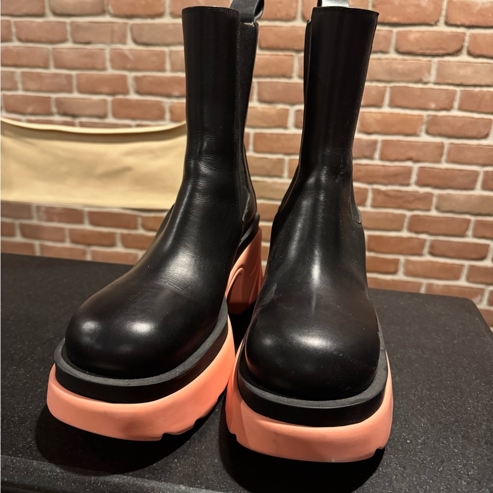 Bottega Veneta Flash Chelsea Boots